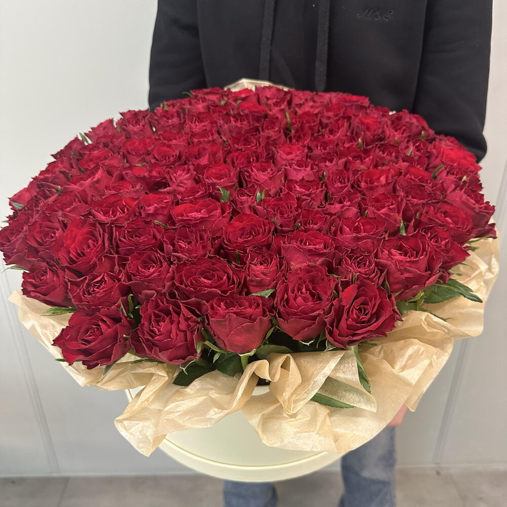 101 роза кения в коробке