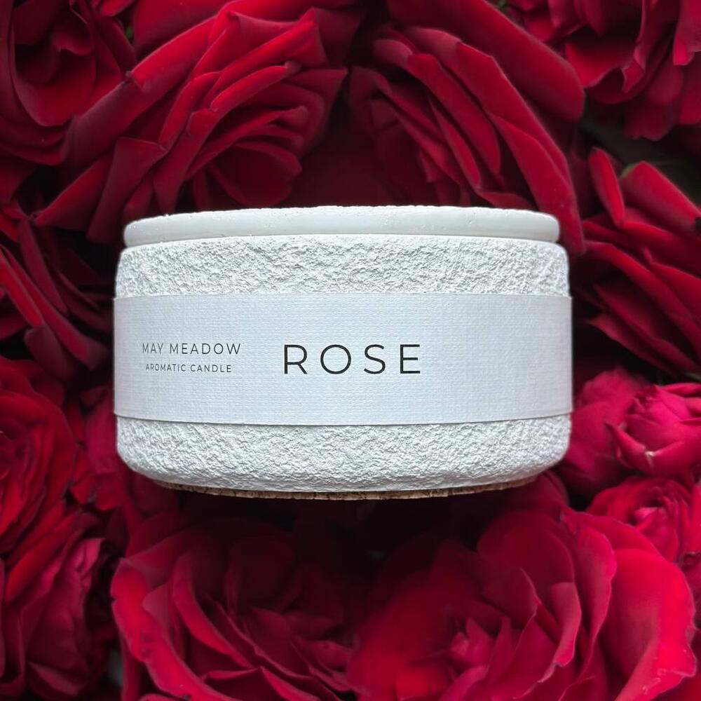 Ароматическая свеча Rose May Meadow. Чаша с крышкой (3 хлопковых фитиля), 200 мл