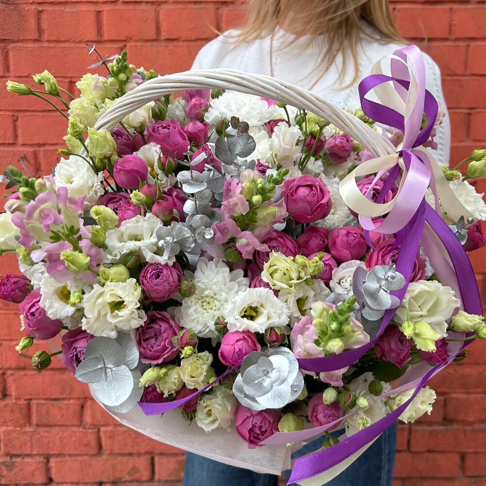 Эксклюзивная корзина из пионовидных роз , дустом , хризантем 🌸🎀💐