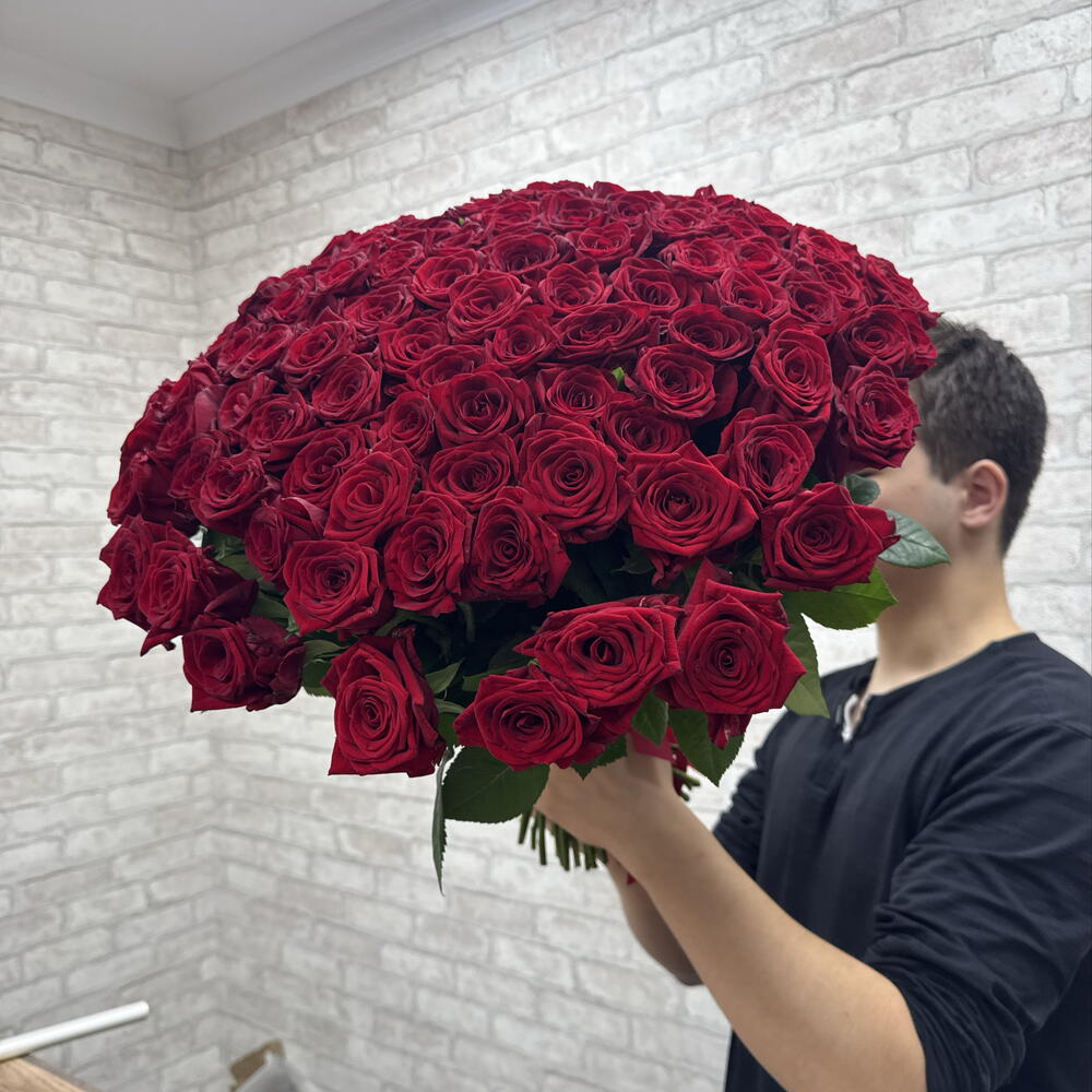 101 красная роза 🌹♥️️♥️