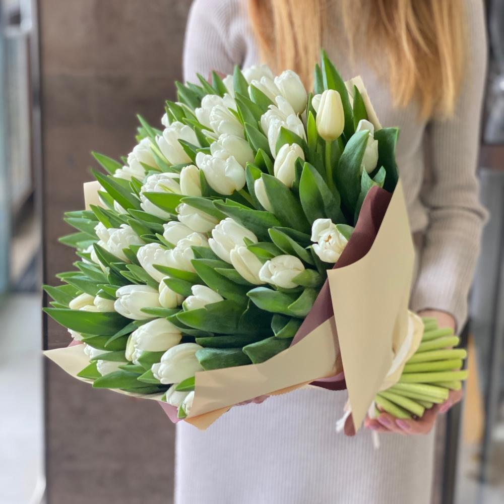 Белый тюльпан 65 шт 💜💜💜