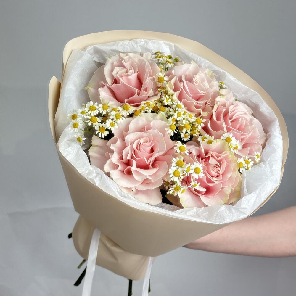 Французские розы и ромашка💖/ цветы с доставкой в Уфе