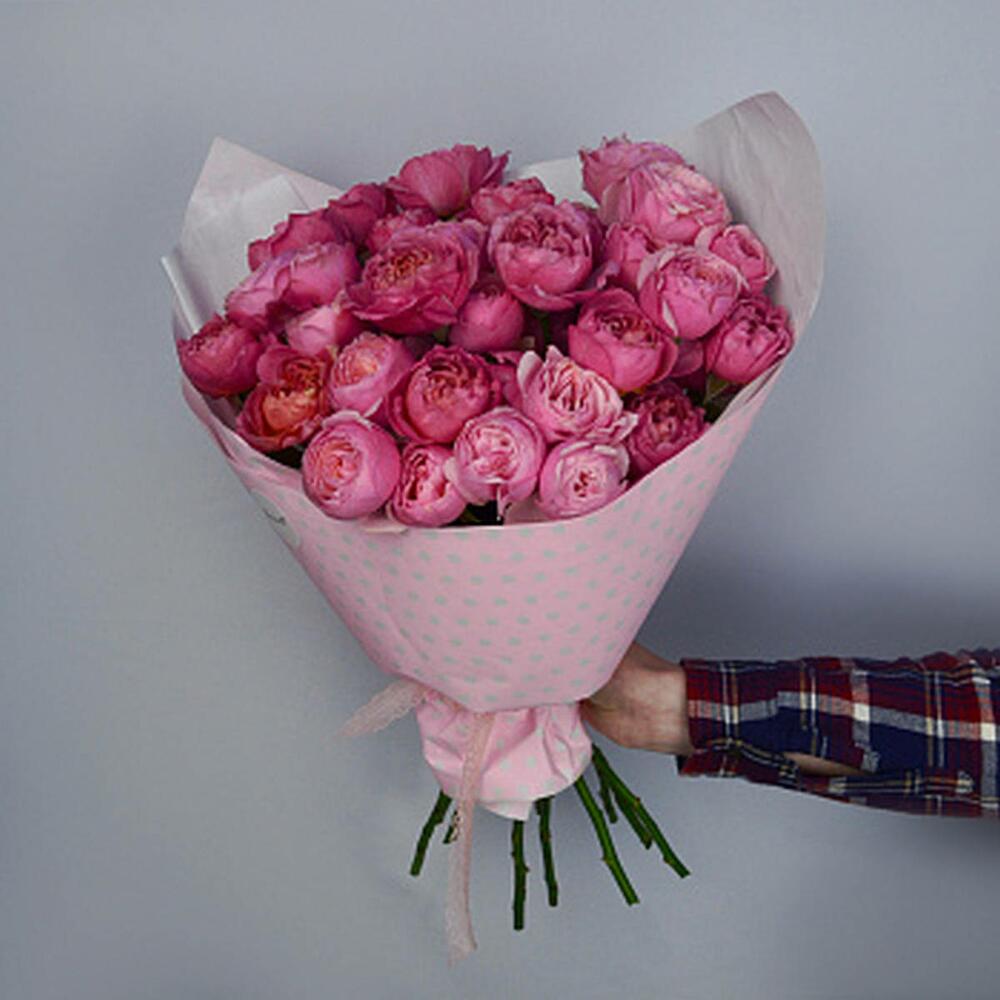 Букет из 11 кустовых пионовидных роз Juliet Cerise