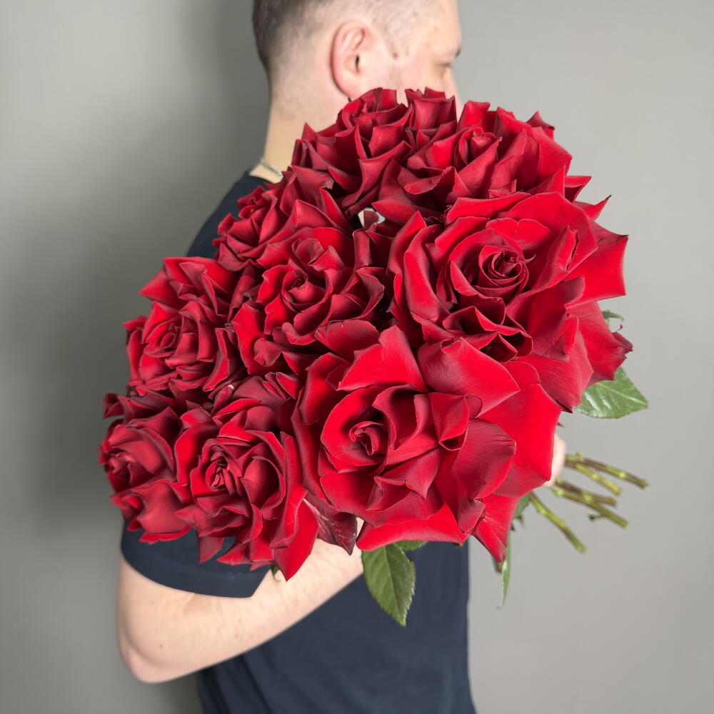 Моно букет из 9 французких красных роз 🌹️