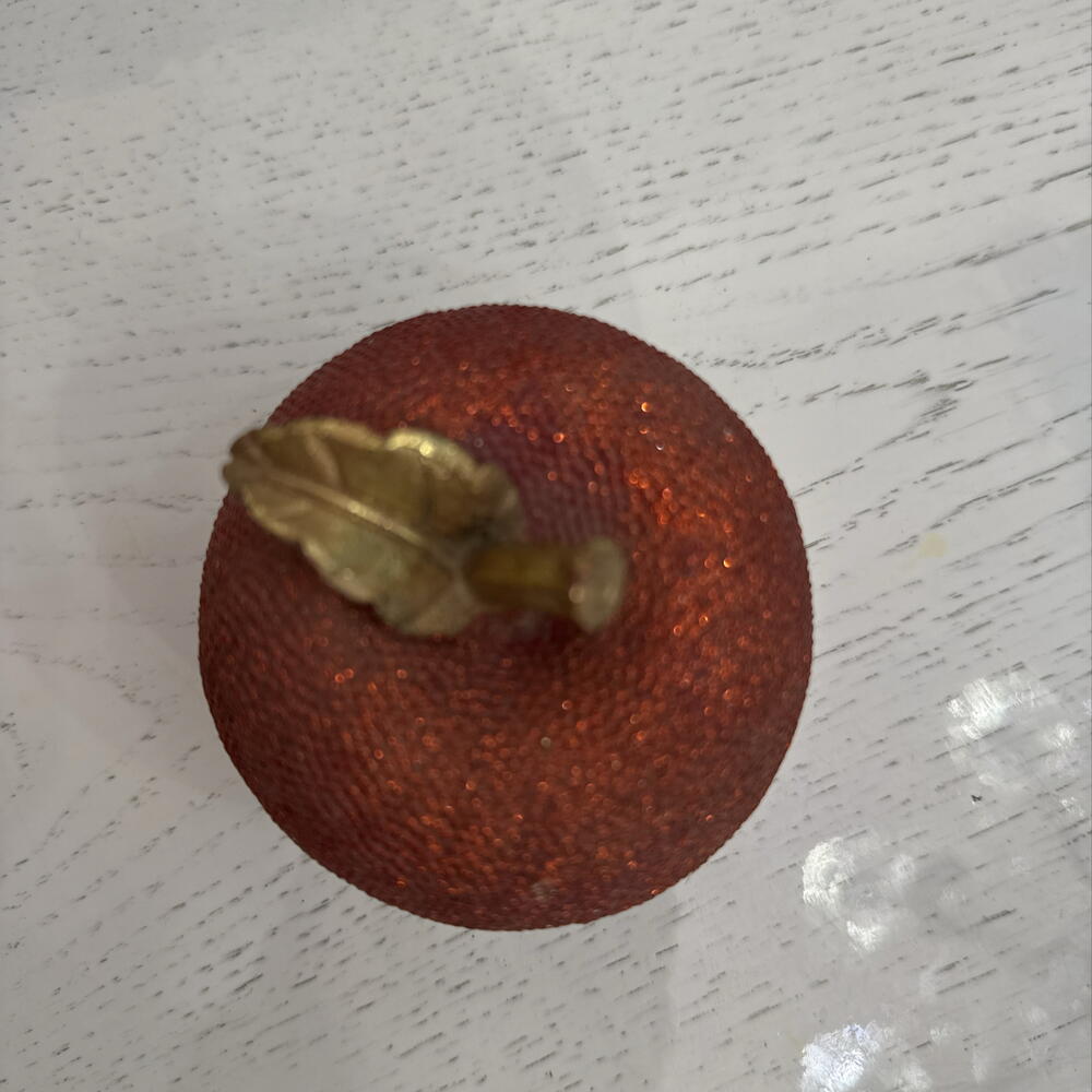 Яблоко 🍎