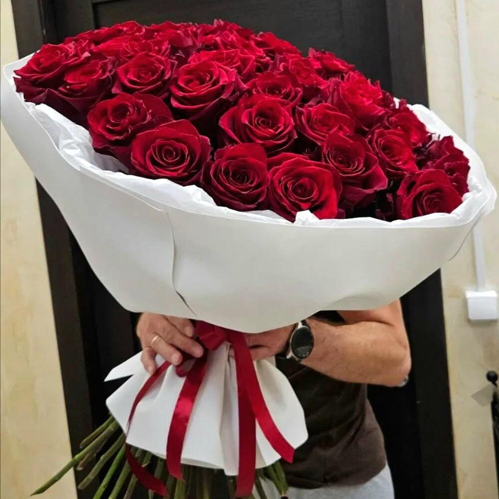 Бордовый всплеск