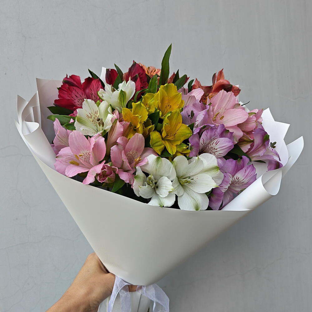 Микс альстромерии
