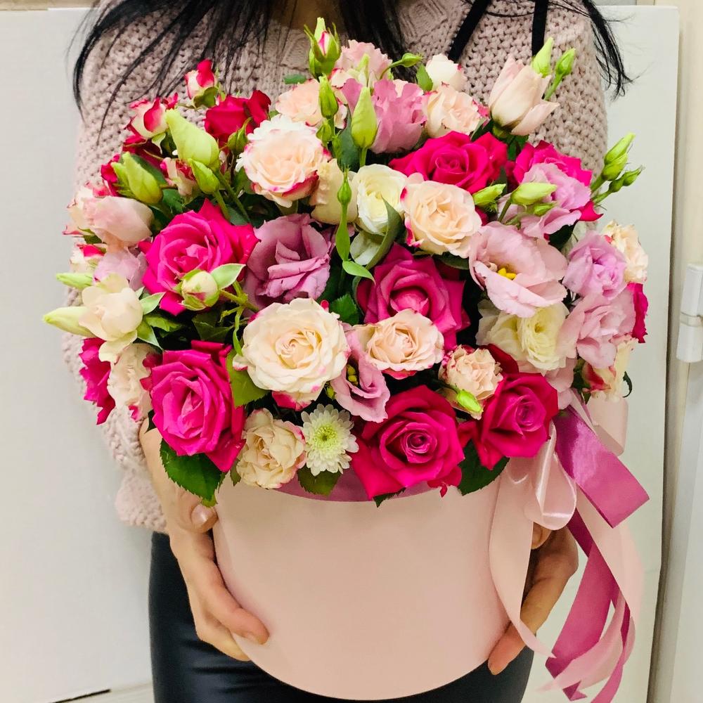 Цветы в коробке «Жизнь прекрасна», Цветы и подарки в Твери, купить по ...