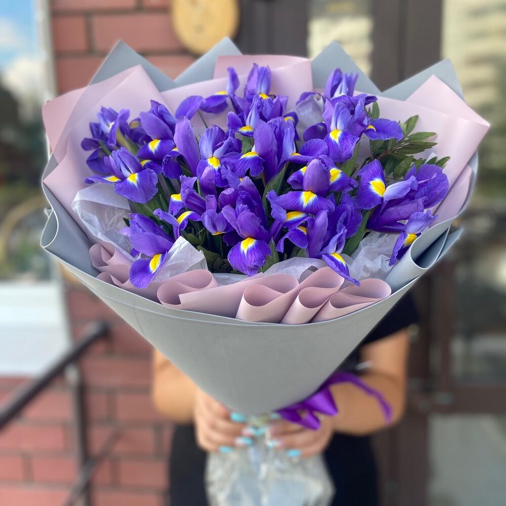 Букет ирисов 💐