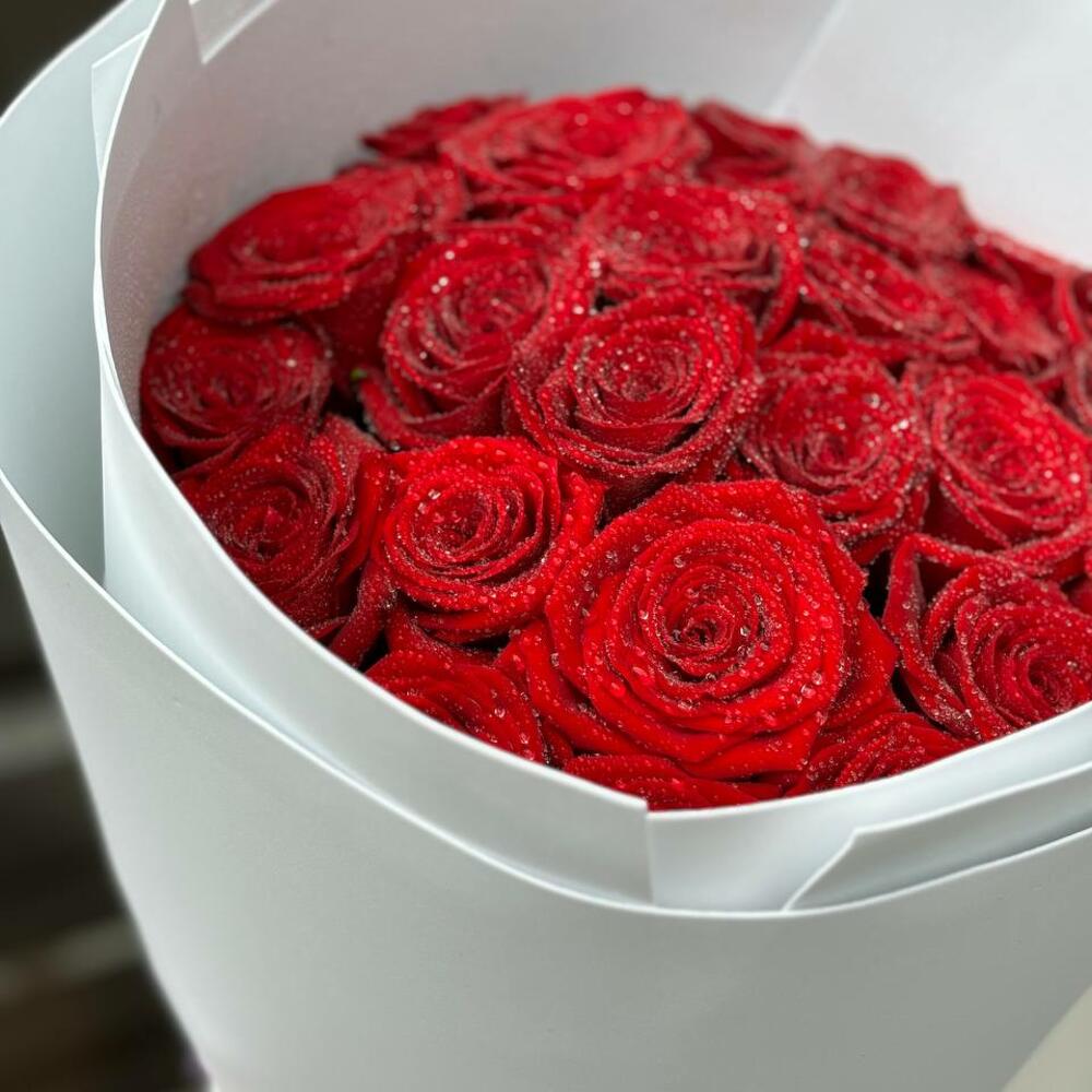 🌹Букет из 25 Красных Роз в Элегантной Упаковке🌹