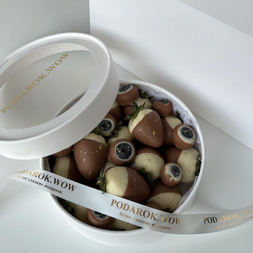 Клубника в шоколаде «kinder