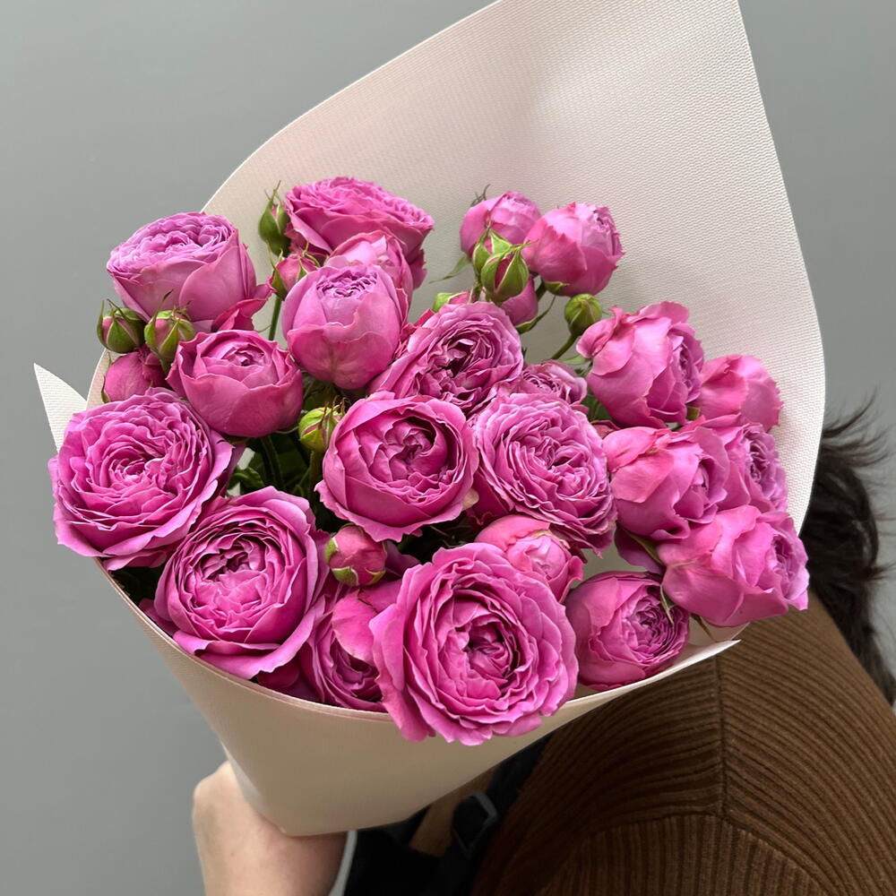 Охапка из 5 кустовых роз Мисти Бабблс