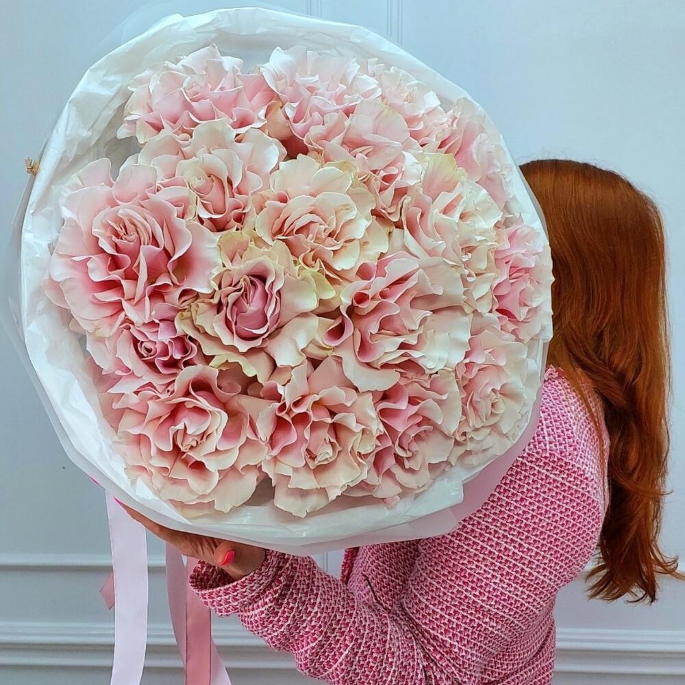 Монобукет из 17 розовой ажурной розы