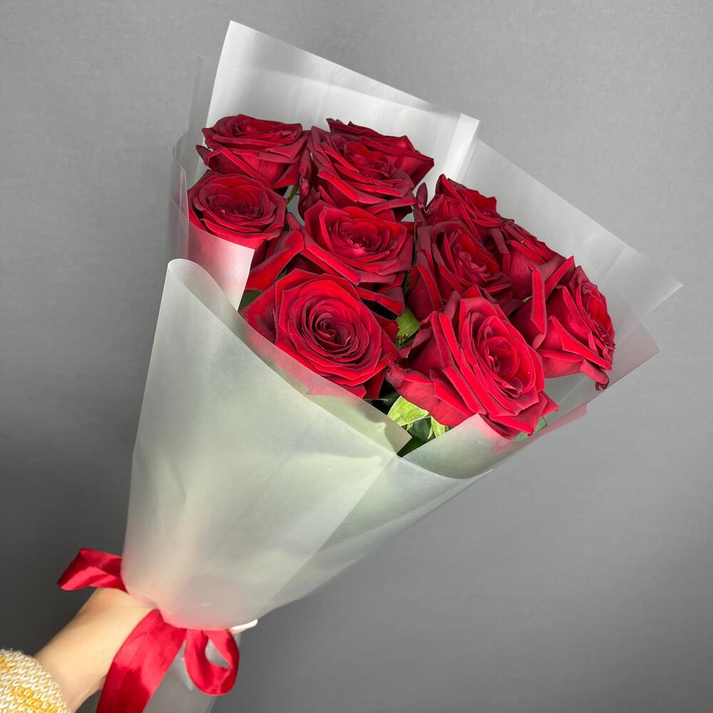 Красные розы 11шт