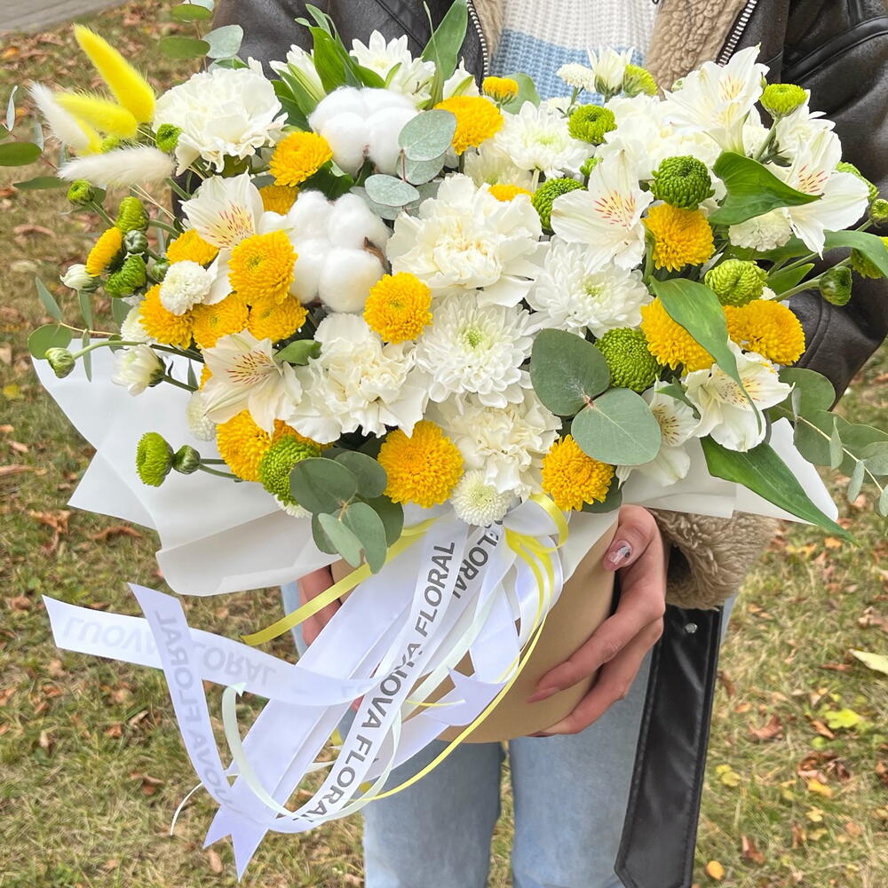 Солнечные цветы в коробке