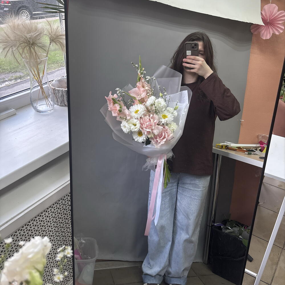 Букет с гладиолусами