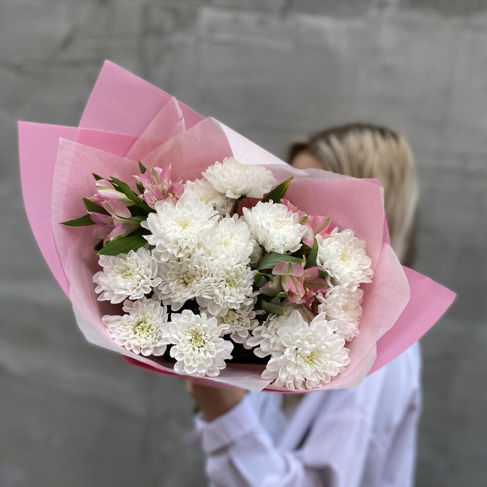Микс букет с альстромериями