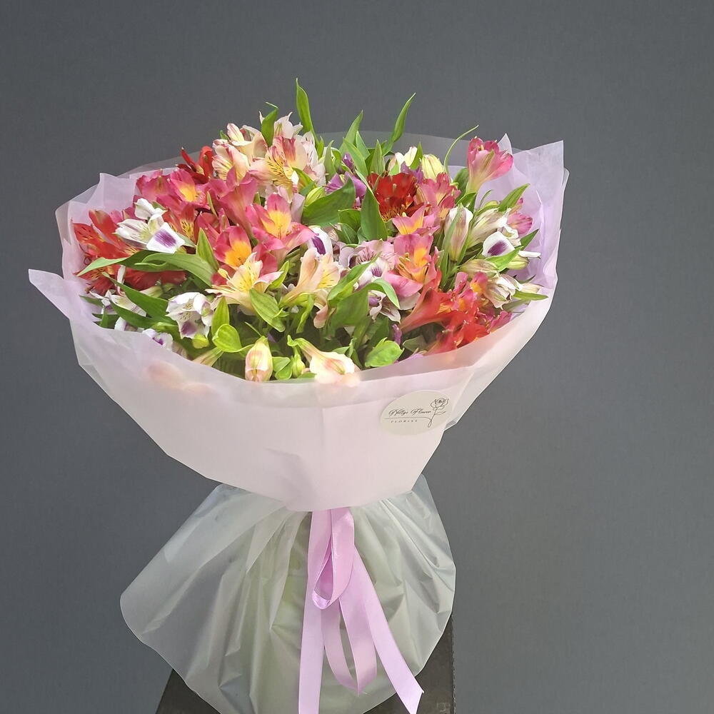 Букет из альстромерии 💐