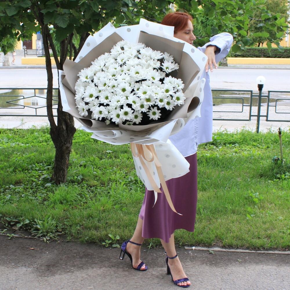 Большой букет ромашек