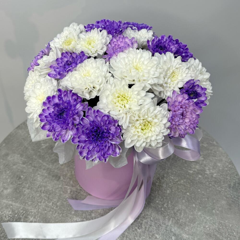 Бело-сиреневая хризантема для нее💜