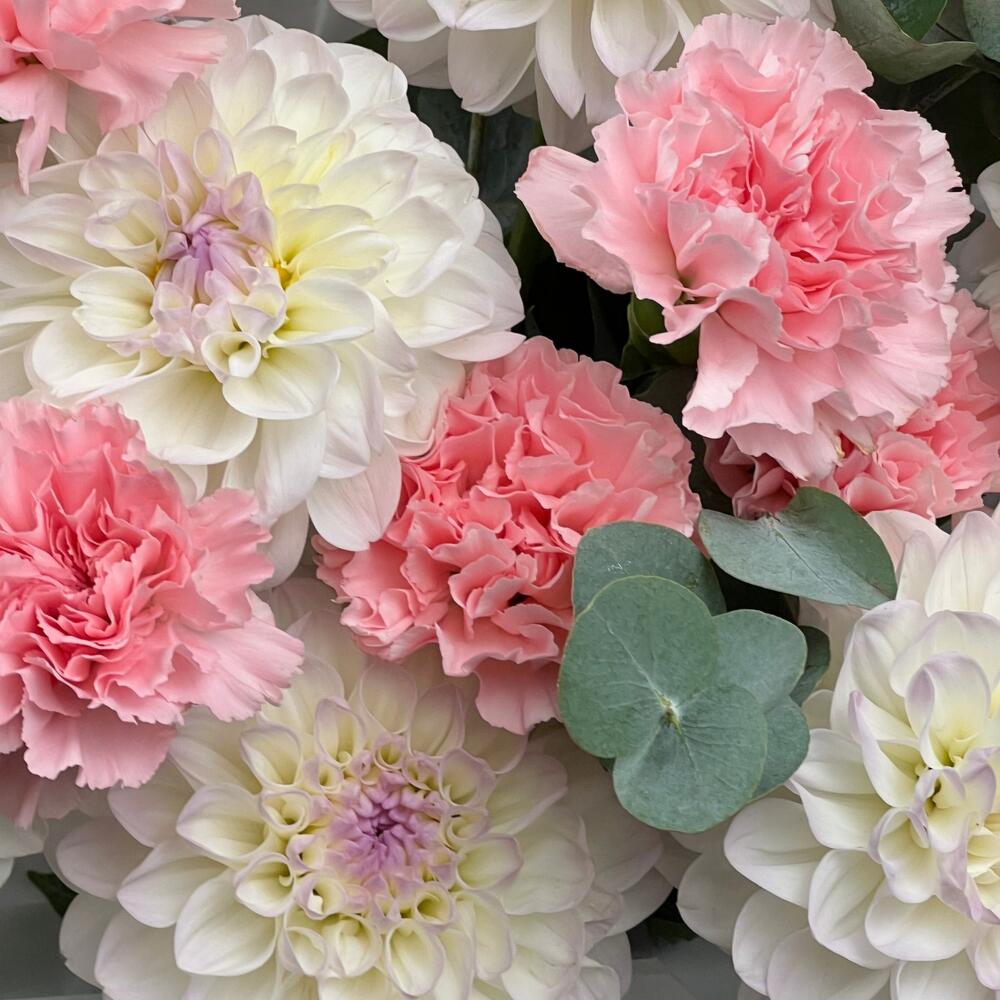 Flowers Bouquet Art Flowers Cloud of happiness