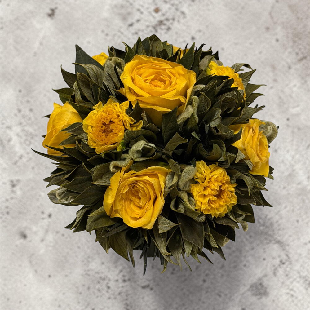 Букет из стабилизированных цветов 💛