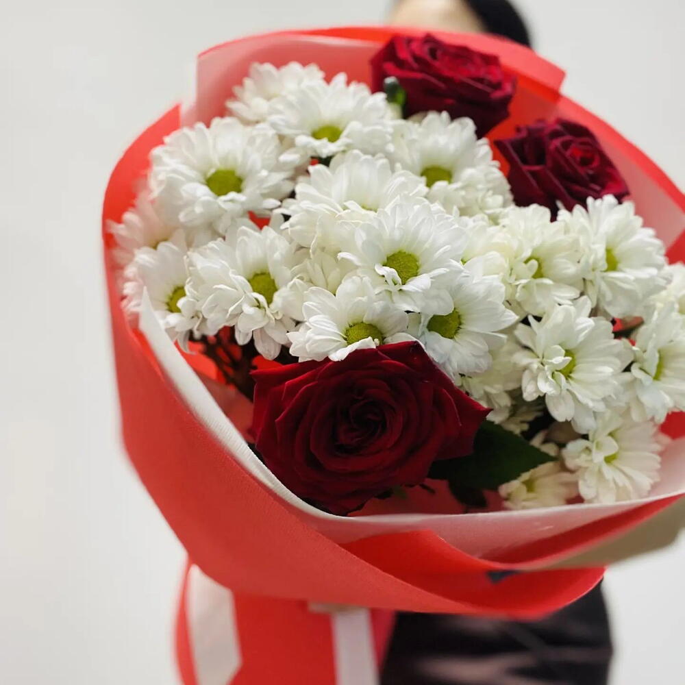 Ромашки и розы🌹
