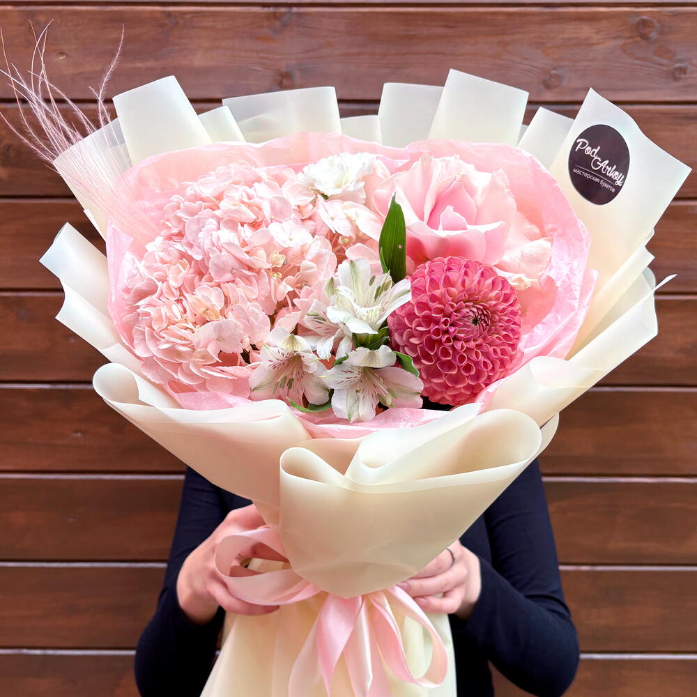 Сезонное предложение. Букет цветов "Медный вальс S" из георгины, гортензии, ажурной розы, альстромерии