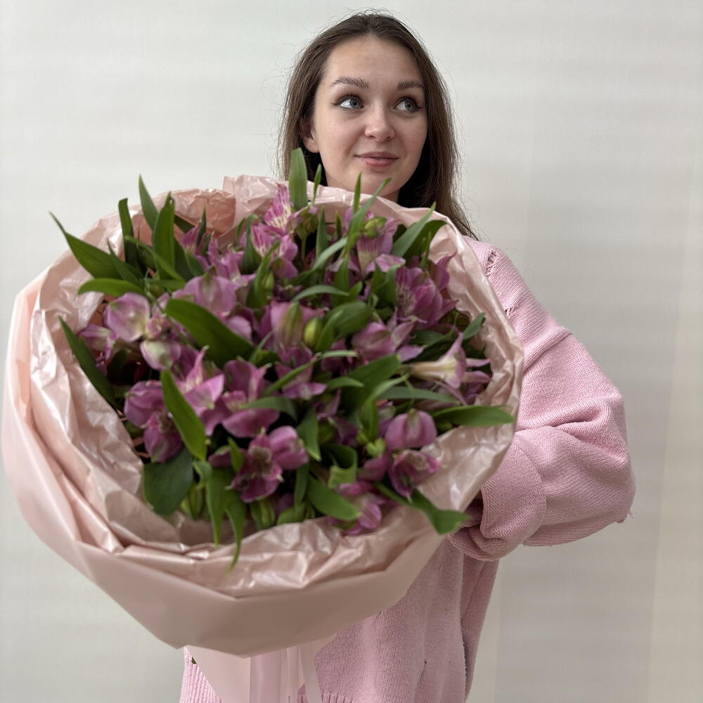 Букет «Яркие альстромерии»