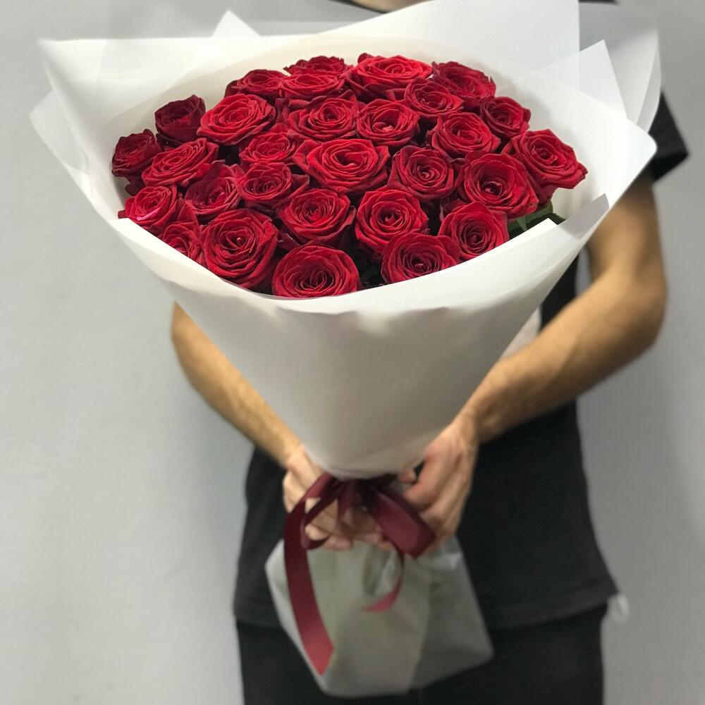Красные розы  🌹