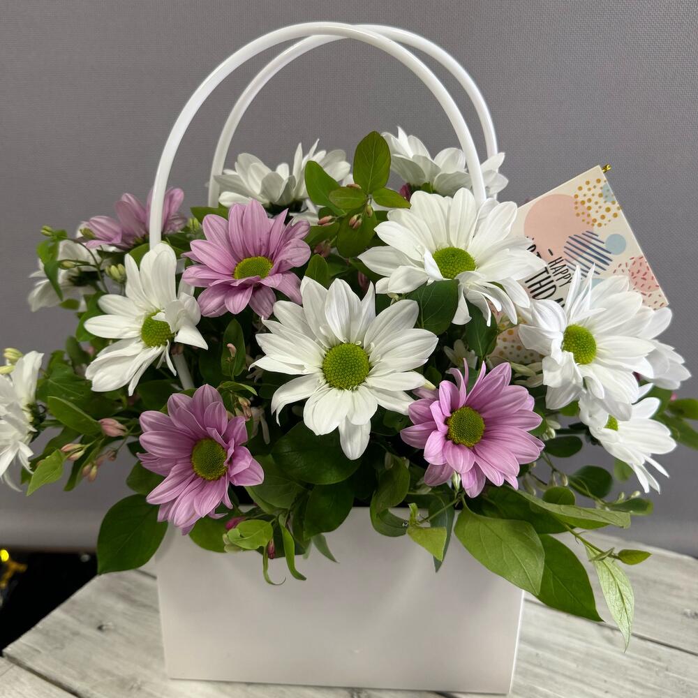 Цветы в сумке 🌸