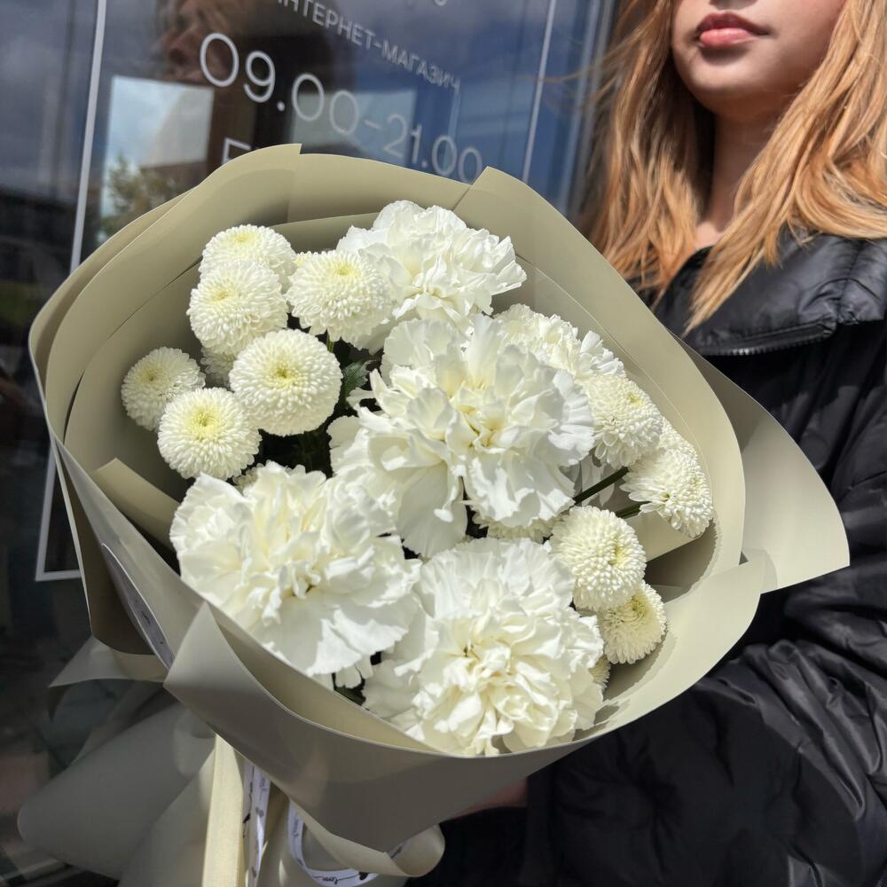 Букет стойких цветов «Свежесть дня»