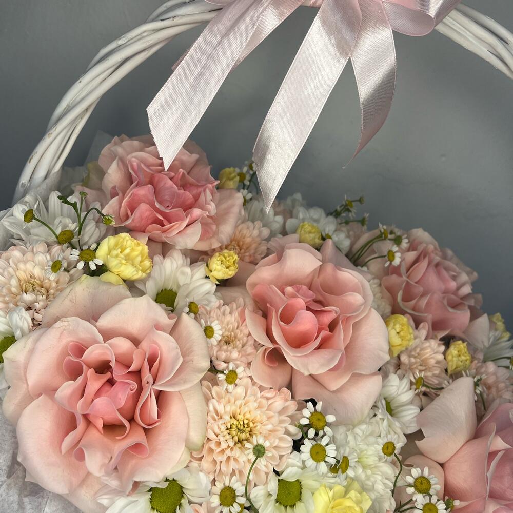 Корзина с цветами🌸