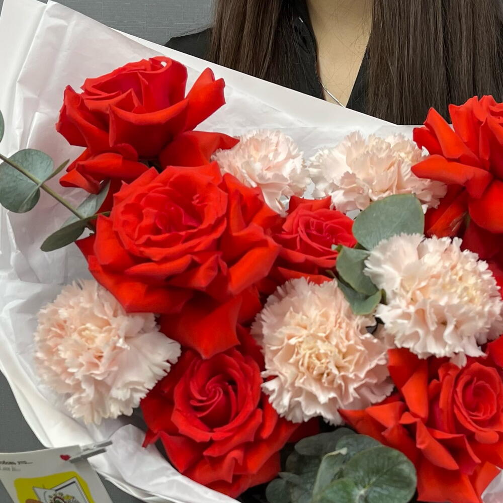 Авторский букет «love is»