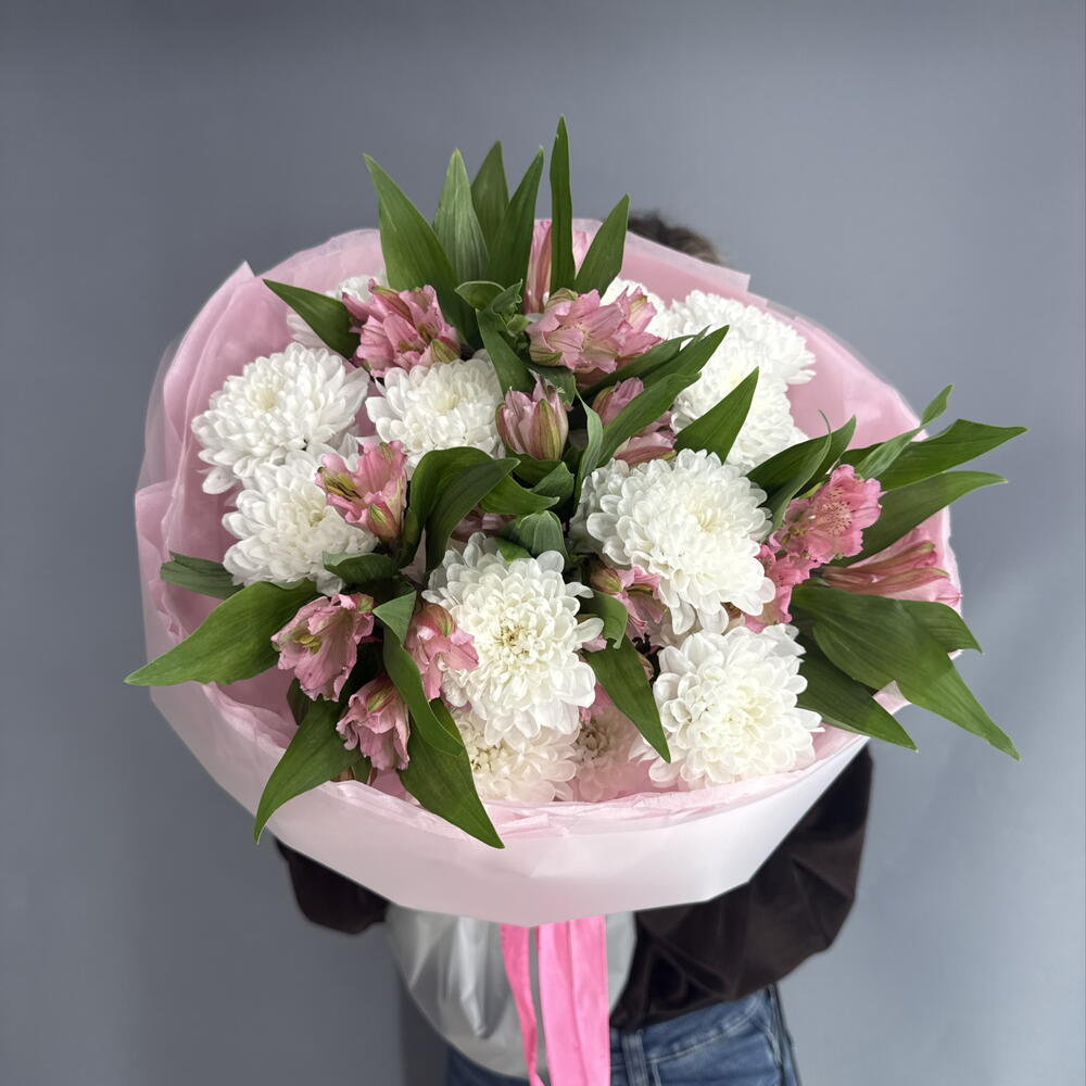 Нежный букет с альстромерией  и хризантемой Алтай🌸