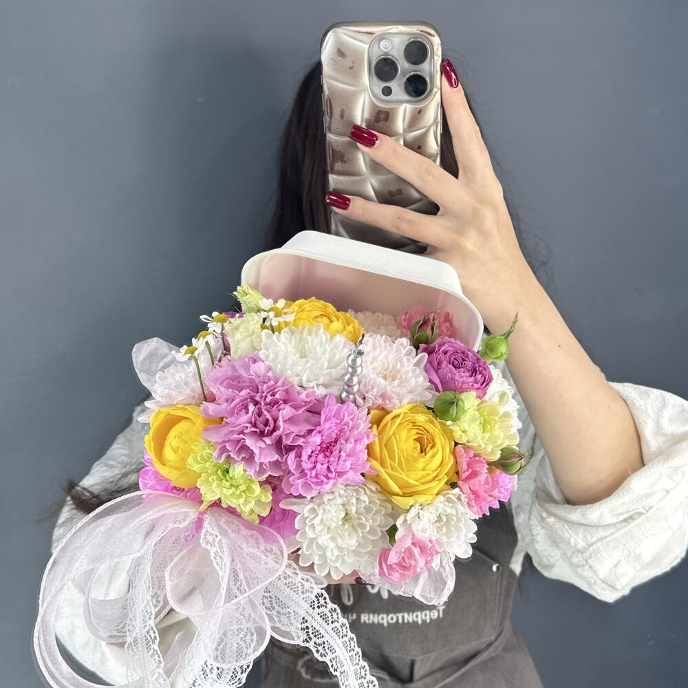 Бенто-Торт из цветов🎂💐 из Кустовой Розы и хризантемы Алтай