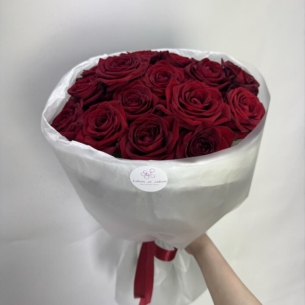 Букет из 15 красных роз