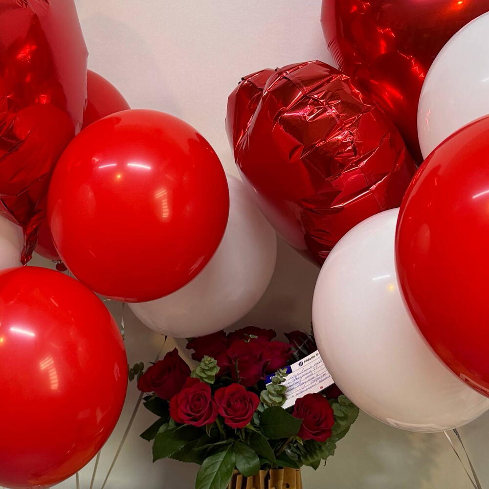 ️ Love Celebration Set цветы и шарики