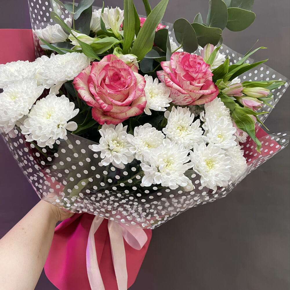 Букет с интересной розой 🥰