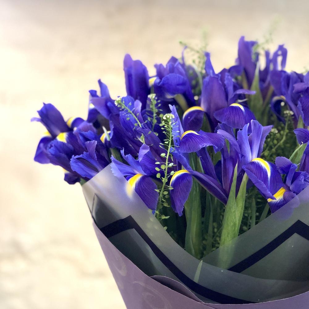 акция на розы. цветы нефтеюганск. нефтеюганский цветок-. букет розы "ревиваль". салон цветов иммортель нефтеюганск.