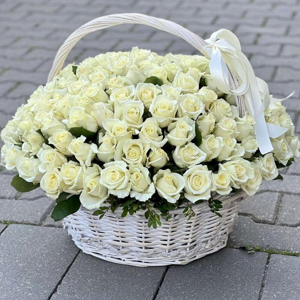 Корзина из роз "Медовый месяц"