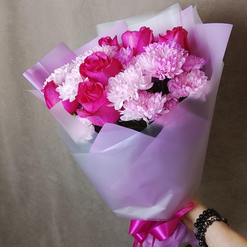 💗розы алые с хризантемой
