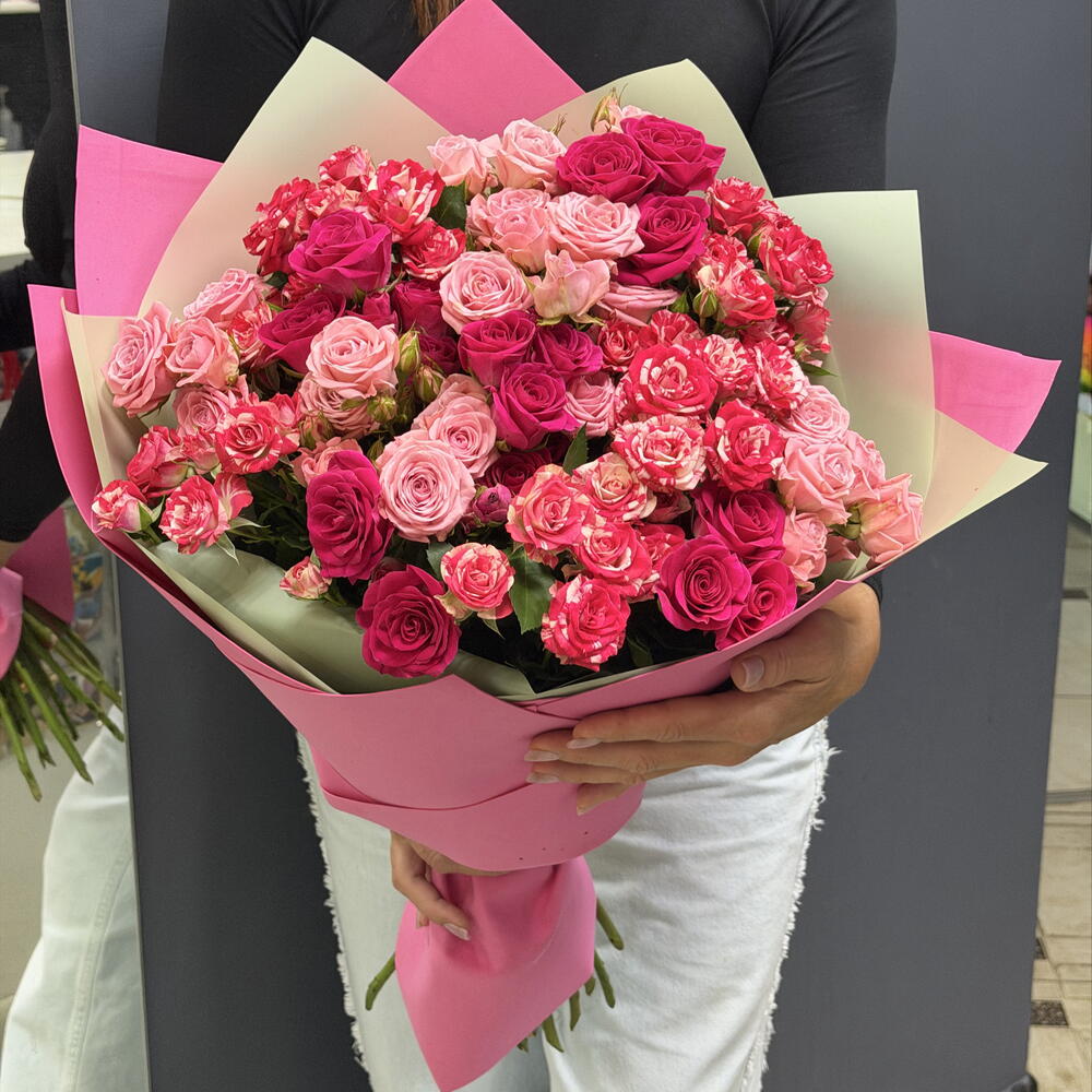 Букет из кустовой бордовой розы🌹🌹