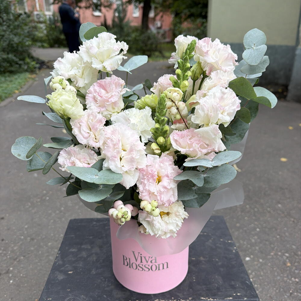 Коробочка с эустомой