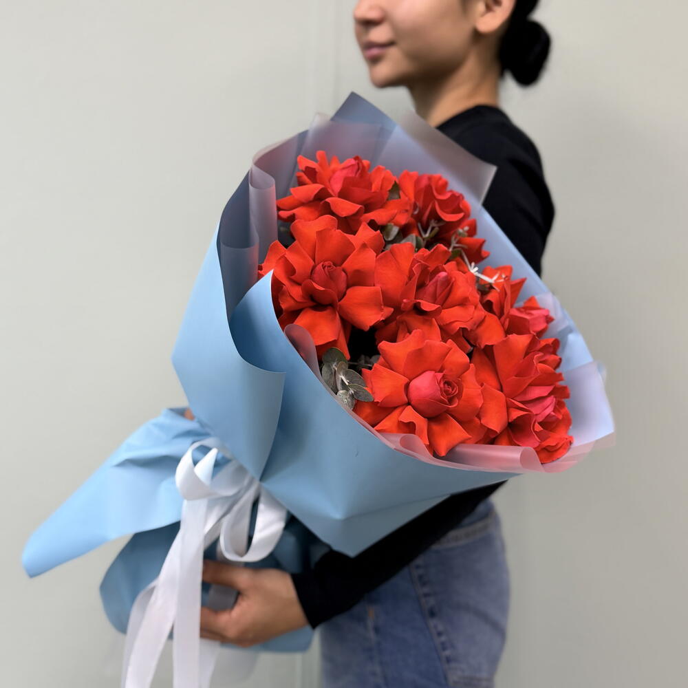 🌹 «Монобукет из 7 французских роз „Нина» в стильной упаковке🎀