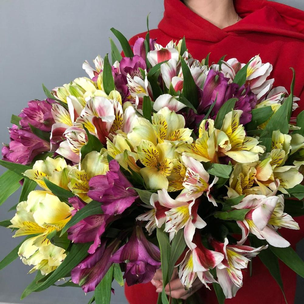 Микс из альстромерий
