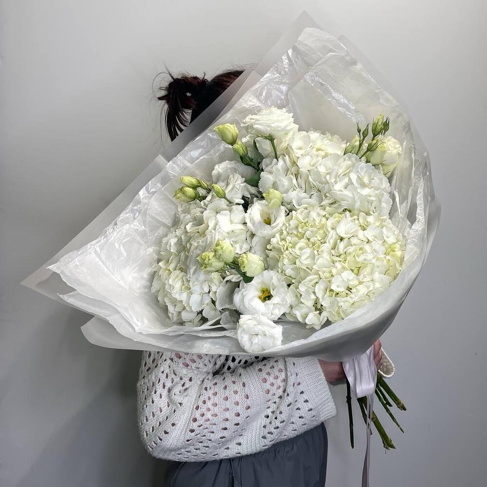 Эустома с гортензией 🕊️