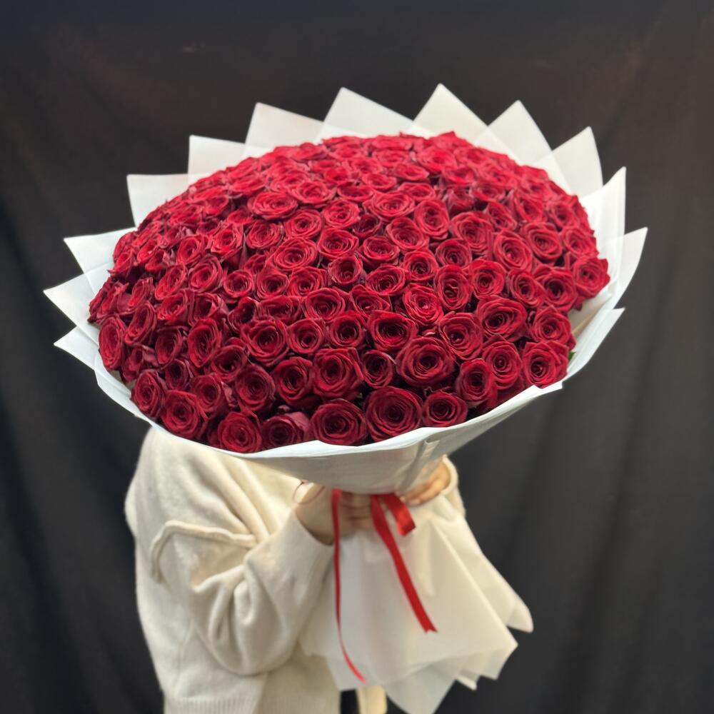 Огромный букет из 151 розы🌹