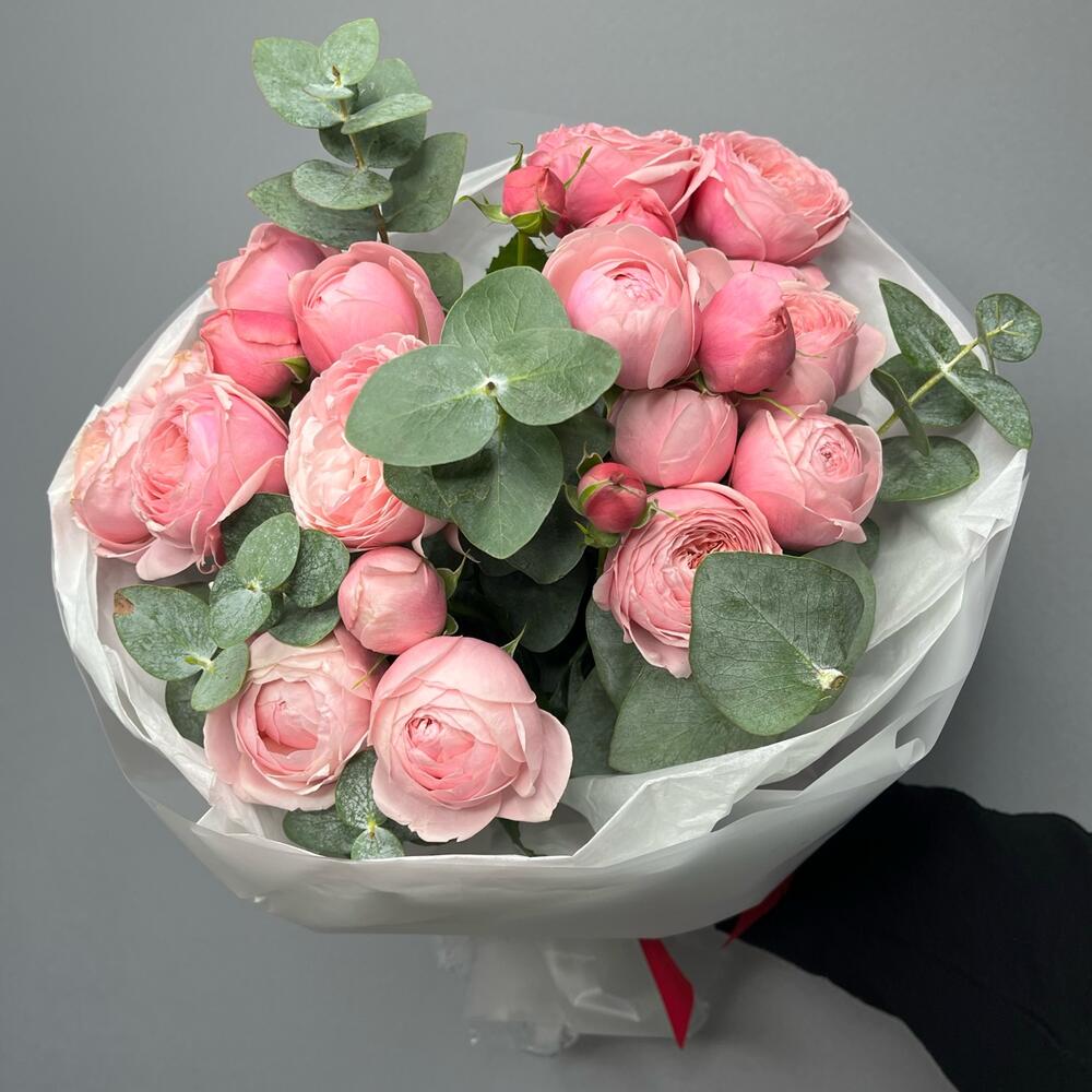 Кустовые розы Пионки с эвкалиптом 🌸