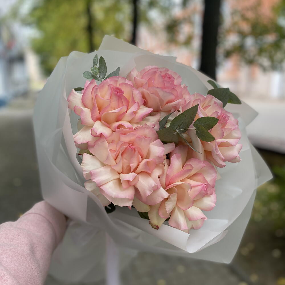 Bouquet of French roses "Temptation"